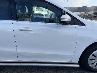 Mercedes B-klasse 200d AUTOMAAT picture 9
