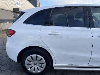 Mercedes B-klasse 200d AUTOMAAT picture 8