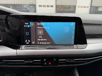 Volkswagen Golf 1.0 eTSI Life Business picture 18