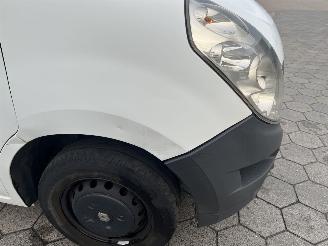 Renault Master T35 2.3 dCi L3H3 picture 12