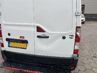 Renault Master T35 2.3 dCi L3H3 picture 9