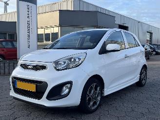 skadebil auto Kia Picanto 1.0 CVVT Design Edition 2013/1