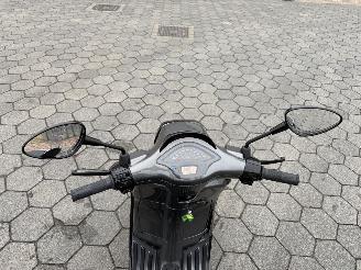 Vespa  Sprint 4T Sport picture 12