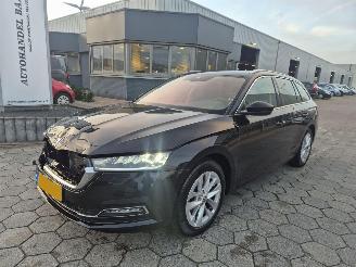 Auto incidentate Skoda Octavia 1.0 e-TSI Business Edition Plus 2021/11