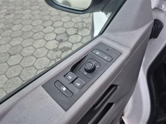 Volkswagen Transporter T6 150pk automaat picture 14