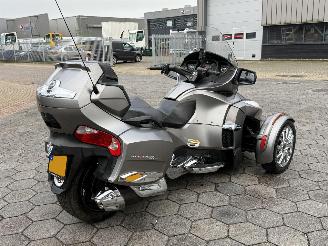 Can-Am  Tour Spyder picture 4