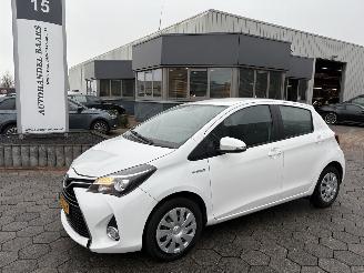 Vaurioauto  passenger cars Toyota Yaris 1.5 Hybrid Aspiration 2015/4