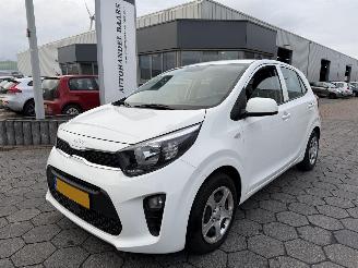 Vaurioauto  passenger cars Kia Picanto 1.0 DPi ComfortLine 2022/6
