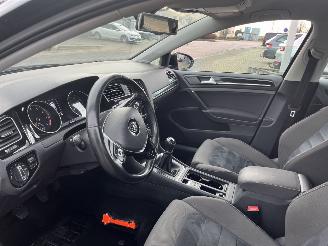 Volkswagen Golf 1.2 TSI Highline picture 15