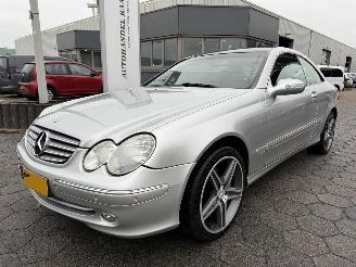 skadebil auto Mercedes CLK Coupé 240 Elegance AUTOM 2004/9