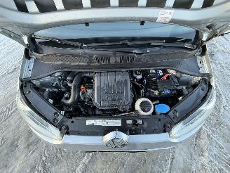 Volkswagen Up! 1.0 move up! BlueMotion picture 7