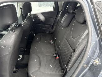 Renault Clio Estate 0.9 TCe Limited picture 9