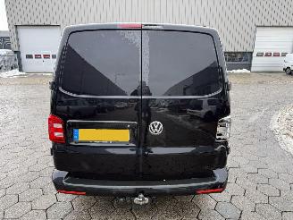 Volkswagen Transporter 2.0 TDI L1H2 Highline picture 6
