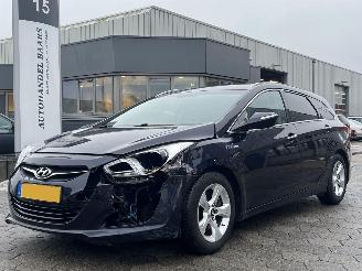 Voiture accidenté Hyundai I-40 Wagon 1.6 GDI Blue Business Edition 2012/6