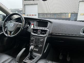 Volvo V-40 1.6 D2 Summum picture 11