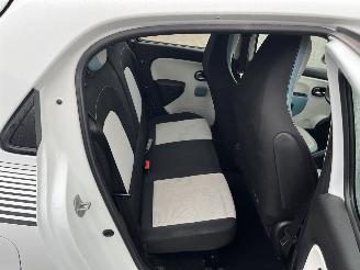Renault Twingo 1.0 SCe Collection picture 10