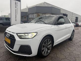 krockskadad bil auto Audi A1 SPORTBACK 25 TFSI Automaat Advanced edition 2022/5