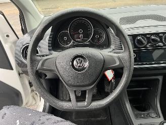 Volkswagen Up! 1.0 BMT up! beats picture 17