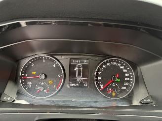 Volkswagen Transporter 2.0 TDI  L2H3 Highline Automaat picture 19