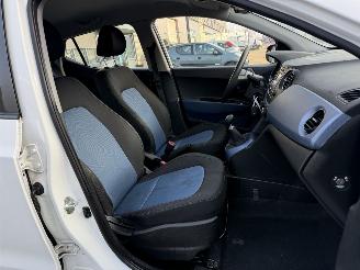 Hyundai I-10 1.0i i-Motion Comfort picture 15