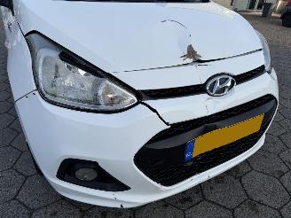 Hyundai I-10 1.0i i-Motion Comfort picture 4