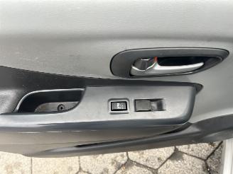 Nissan Pixo 1.0 Acenta picture 13