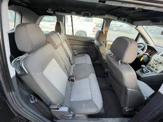 Opel Zafira 1.8 Temptation picture 12