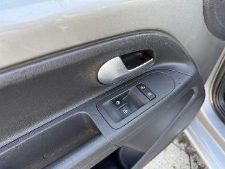 Volkswagen Up! 1.0 picture 10