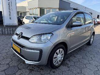 Unfallwagen Volkswagen Up! 1.0 2021/8
