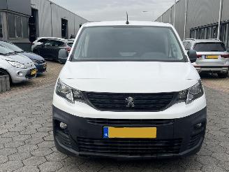 Peugeot Partner 1.6 BlueHDI Premium picture 2
