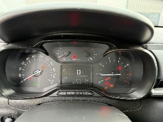 Citroën C3 1.2 PureTech S&S Feel Edition picture 18