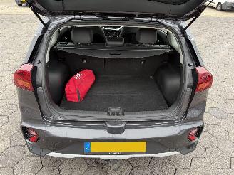 Kia Niro 1.6 GDi Hybrid ExecutiveLine picture 12