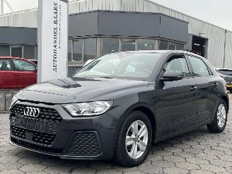 uszkodzony samochody osobowe Audi A1 Sportback 25 TFSI Pro Line 2020/1