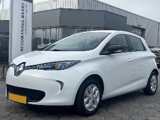 Damaged car Renault Zoé R90 Life 41 kWh 2019/2