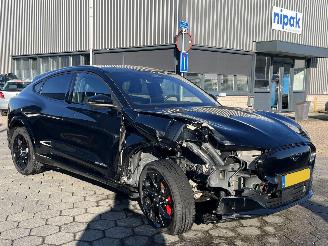 Ford Mustang MACH-E Extended Premium AWD 98 kWh picture 3