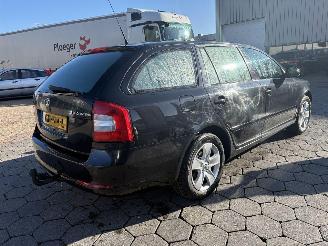 Skoda Octavia Combi 1.4 TSI Elegance Business Line AUTOMAAT picture 4