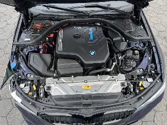 BMW 3-serie 330e High Executive picture 7
