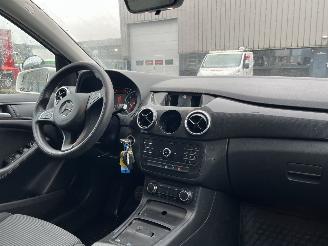 Mercedes B-klasse 220 d Ambition AUTOMAAT picture 18