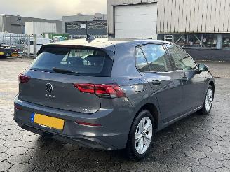 Volkswagen Golf 1.0 eTSI Life picture 4