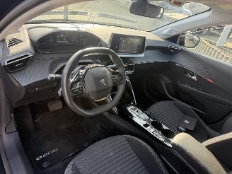 Peugeot e-208 EV Active Pack 50 kWh picture 17