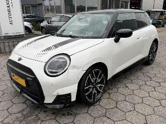  Mini Cooper SE John Cooper Works M 54.2 kWh 2025/9