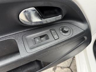 Volkswagen Up! 1.0 high up! BlueMotion picture 11