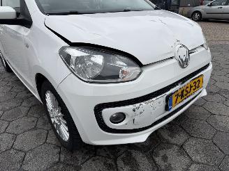 Volkswagen Up! 1.0 high up! BlueMotion picture 18