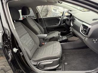 Kia Stonic 1.0 T-GDi MHEV DynamicPlusLine picture 13