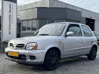Auto incidentate Nissan Micra 1.4 Miracle CVT AUTOMAAT 2001/4