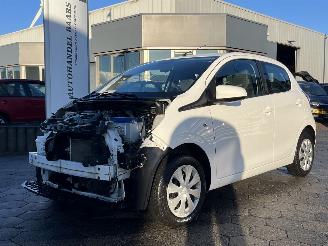 Voiture accidenté Peugeot 108 1.0 e-VTi Active 2021/9
