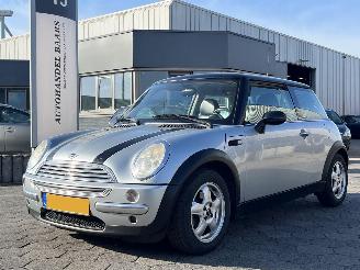 Auto incidentate Mini One 1.6 One 2002/1