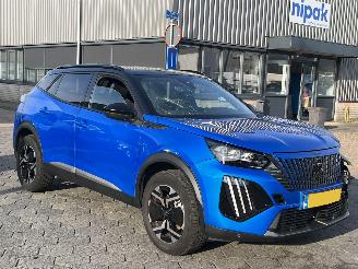 skadebil auto Peugeot 2008 1.2 Hybrid 136 GT 2024/9