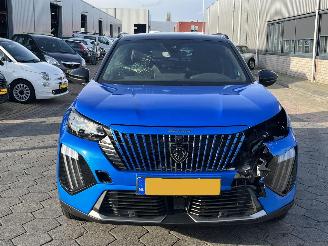 Peugeot 2008 1.2 Hybrid 136 GT picture 2