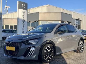 krockskadad bil auto Peugeot 208 1.2 Hybrid 145 e-DCS6 GT 2025/3